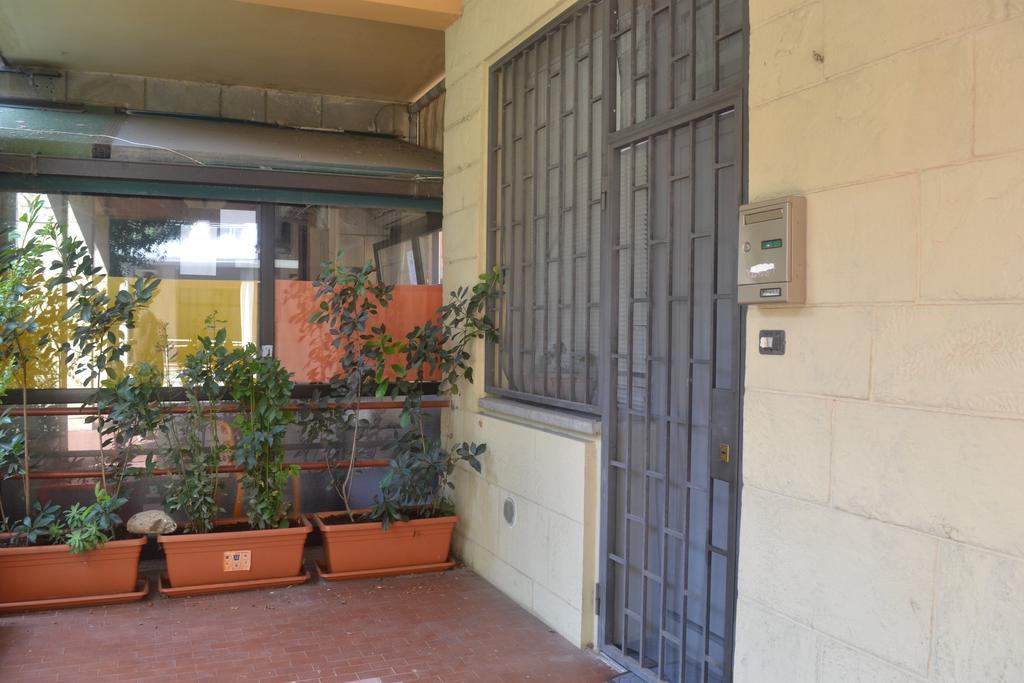Casa Lory Apartment Болоня Стая снимка