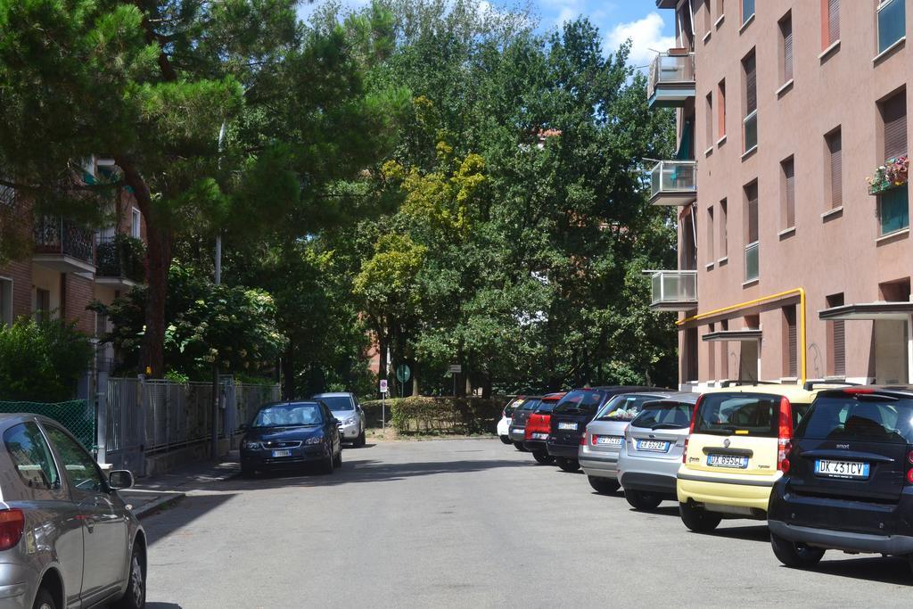 Casa Lory Apartment Болоня Стая снимка