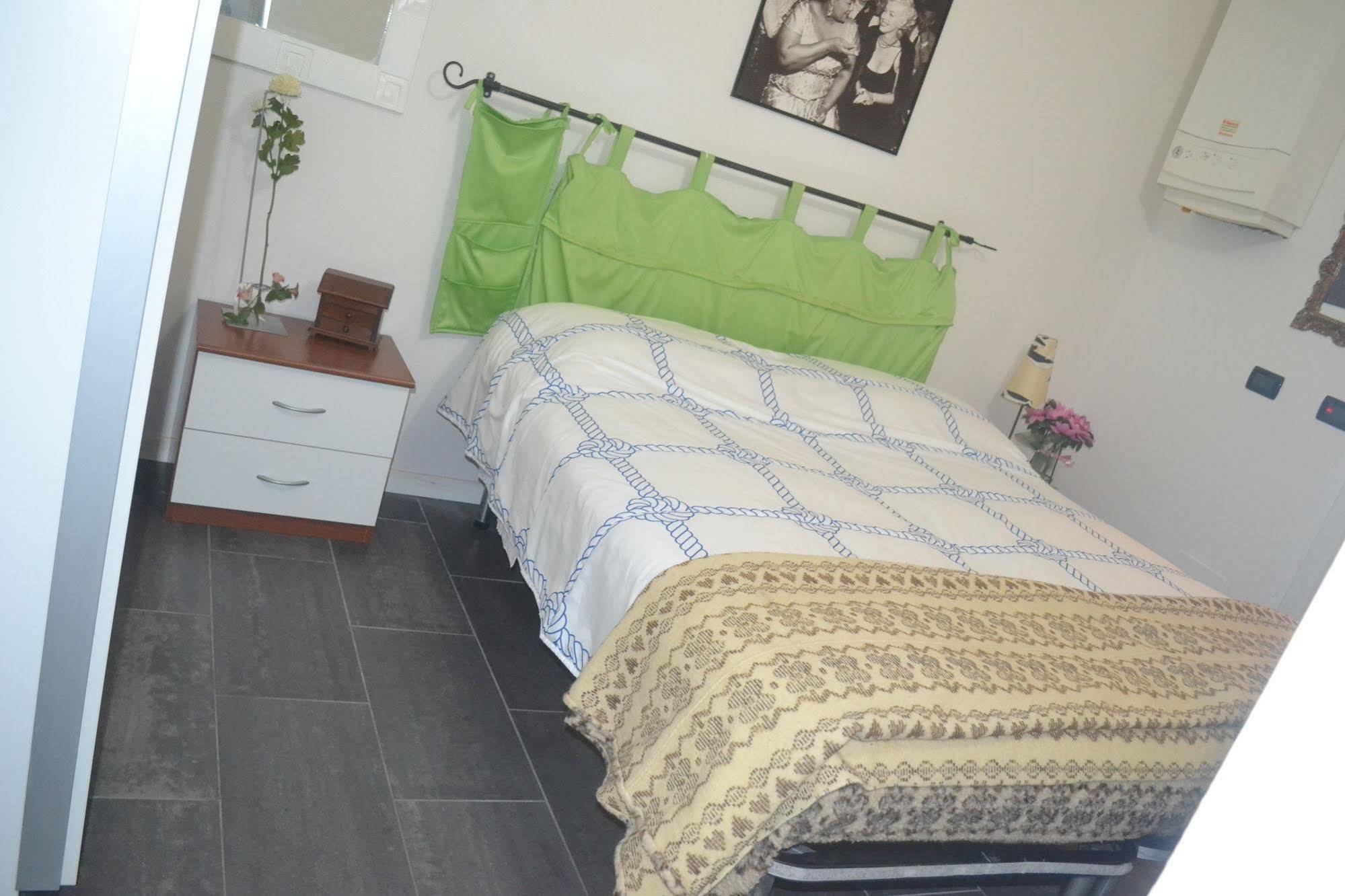 Casa Lory Apartment Болоня Екстериор снимка