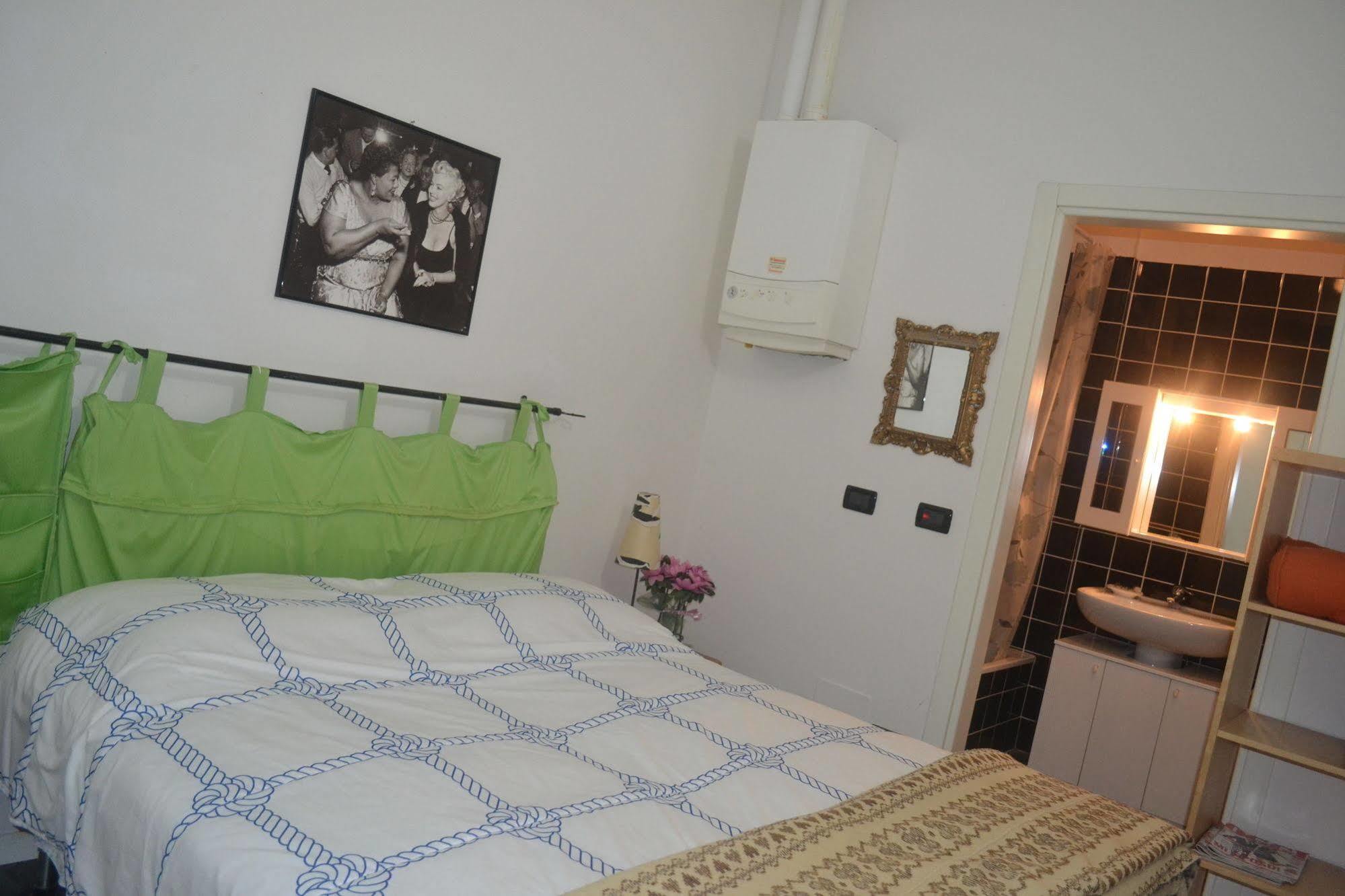Casa Lory Apartment Болоня Екстериор снимка
